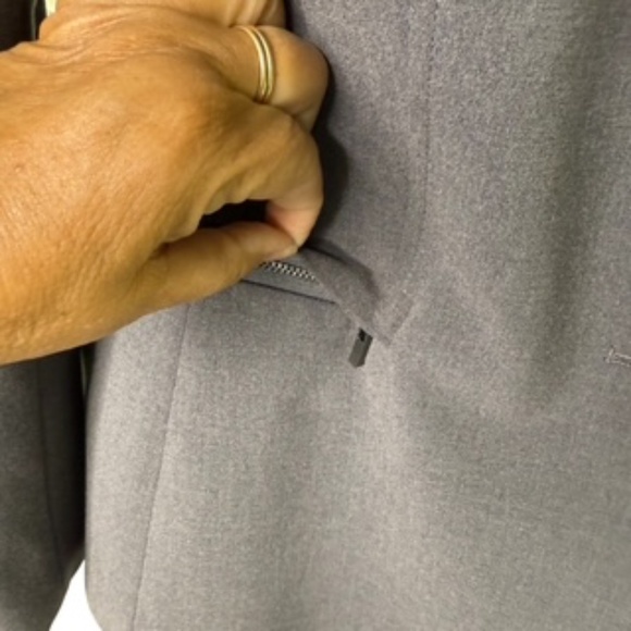 Tahari 3 button Charcoal Gray Fully Lined Jacket & Pant Suit Size 10 - Picture 11 of 11